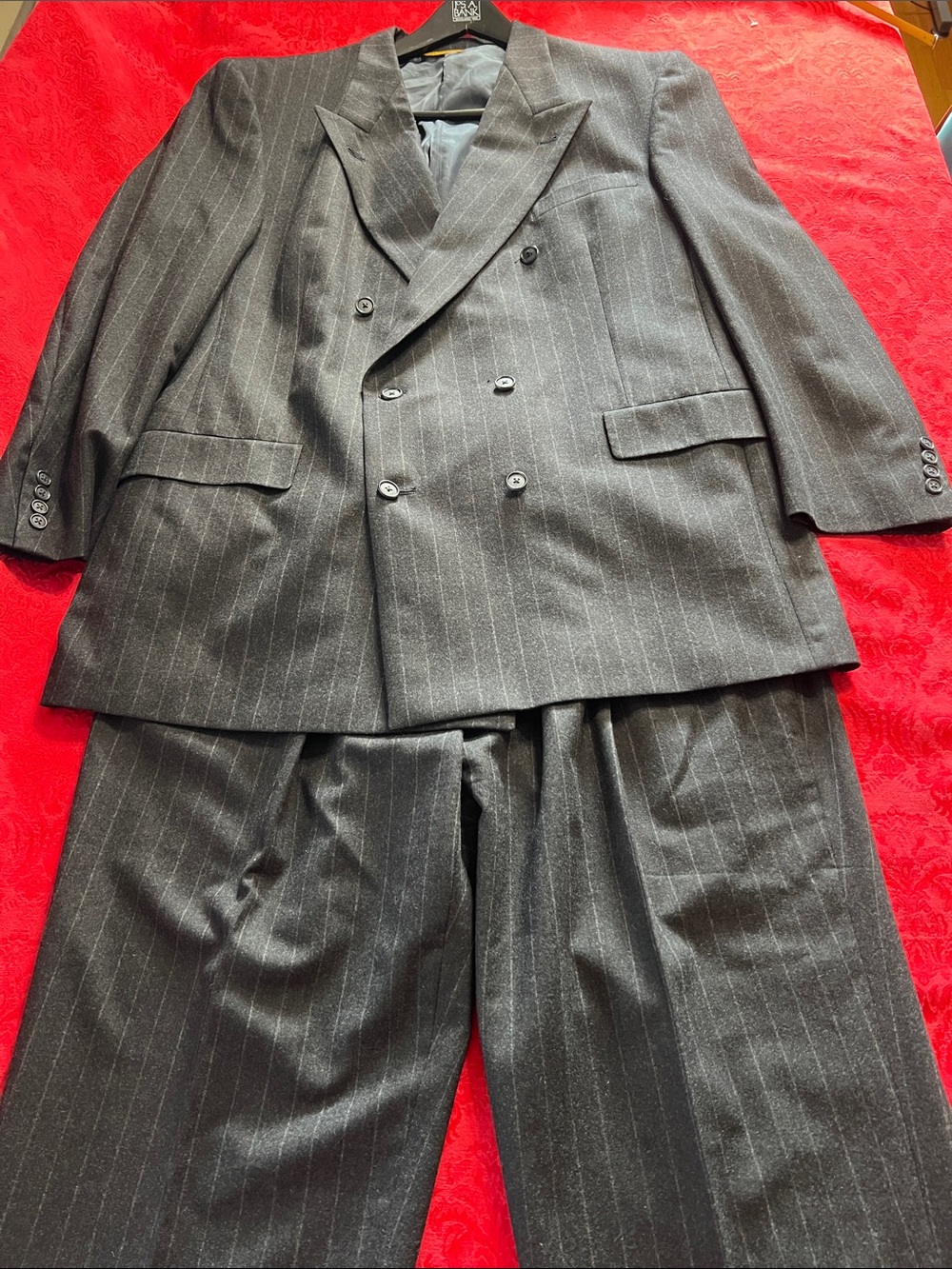 Hart Schaffner Marx Gold Trumpeter Men’s 48 Gray Pinstripe Double Breasted Wool